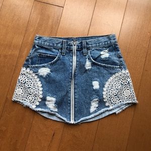 LF/Carmar Beatrice Skirt Size 26